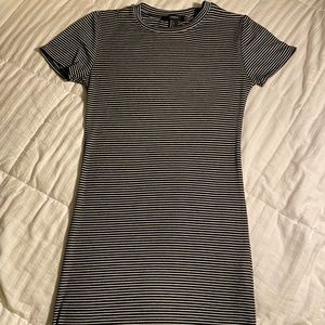 FOREVER 21 Striped Dress